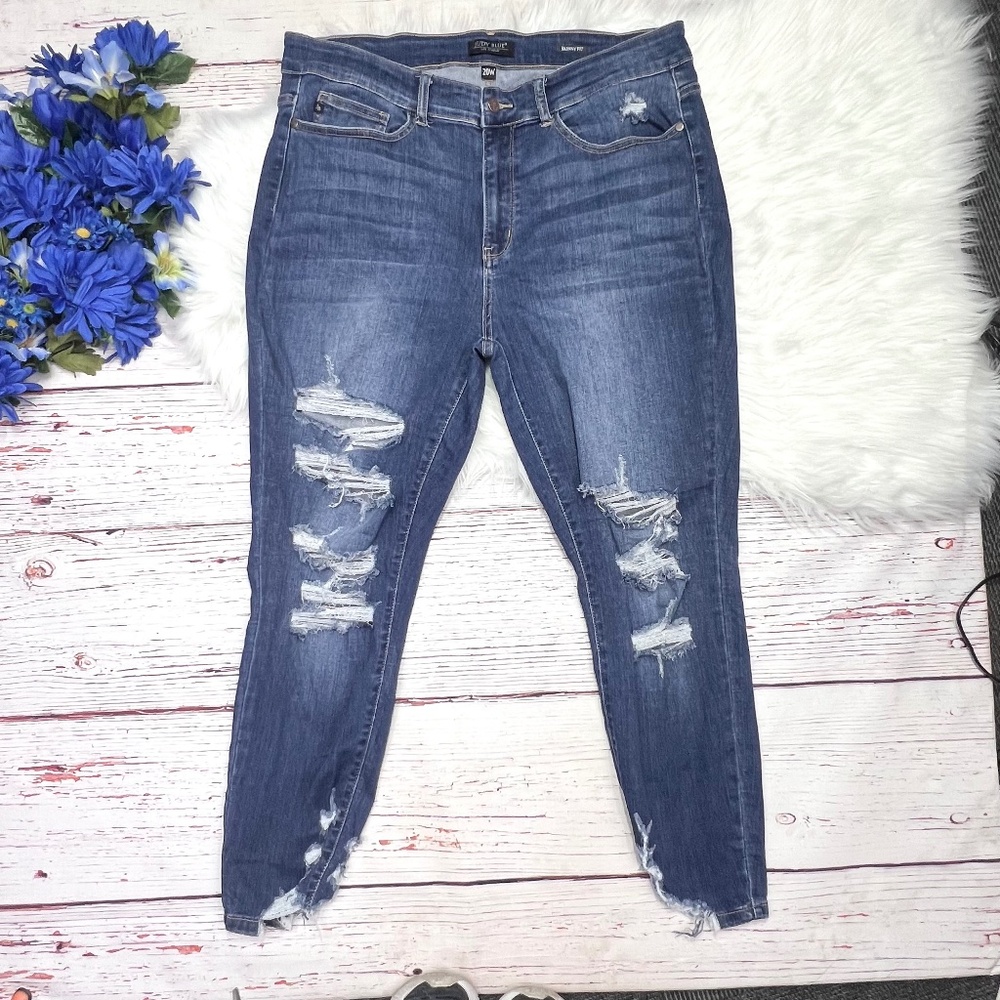 👖|•JUDY BLUE•| Skinny Fit Distressed Stretch Jean Size 20W👖